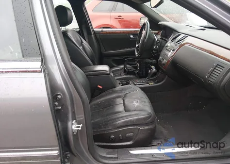 2007 Cadillac Dts Luxury I z USA, uszkodzony, nr VIN 1G6KD57Y27U208781